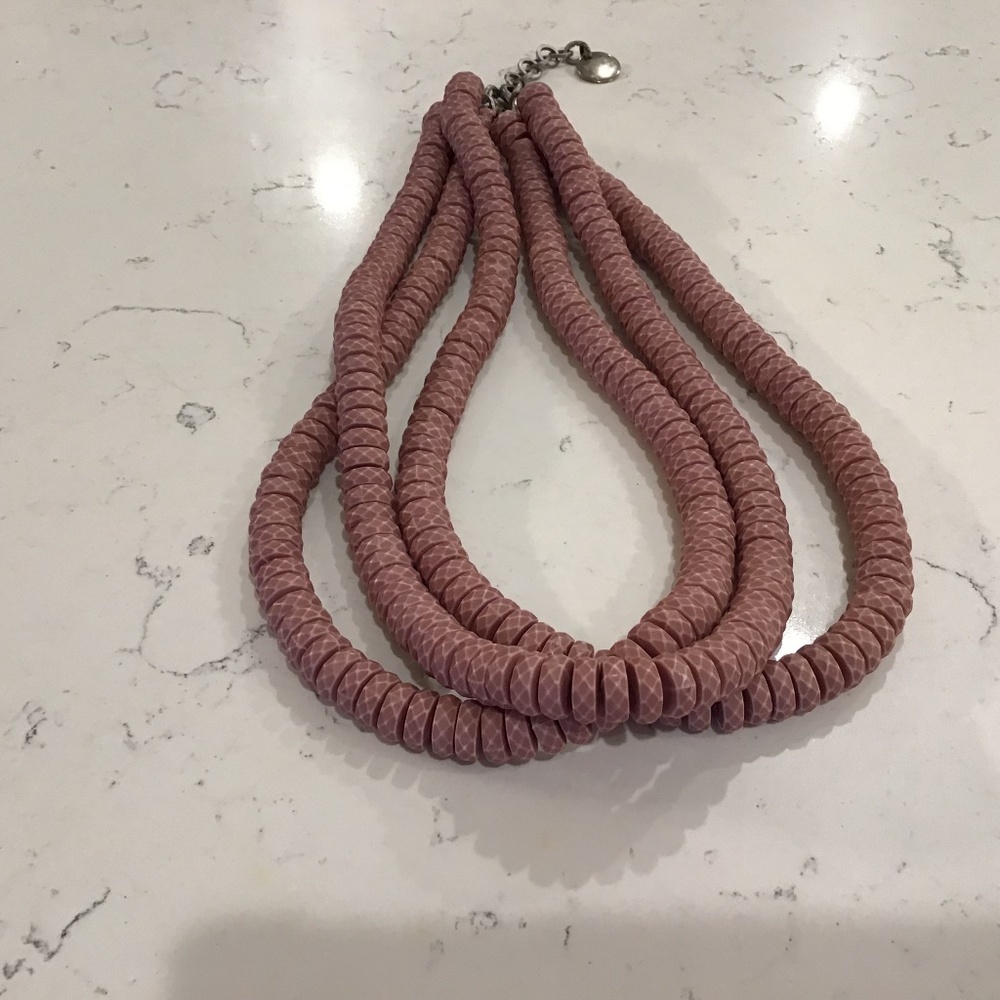 Pono neckage